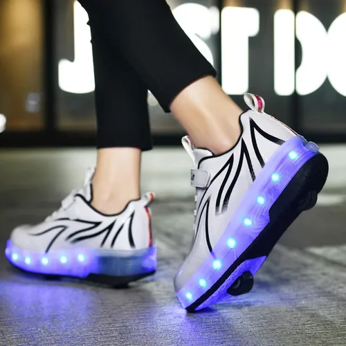 Vista 4 de Qneic Zapatillas de ruedas recargables por USB, zapatos de patinaje con ruedas para niños y niñas, zapatos iluminados para niños