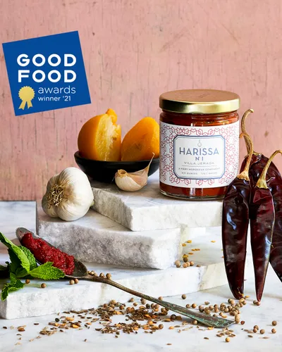 Vista 2 de Villa Jerada, Harissa, 6 oz, Salsa picante marroquí ardiente con limón en conserva, La cantidad perfecta de sabor, acidez y especias para cualquier