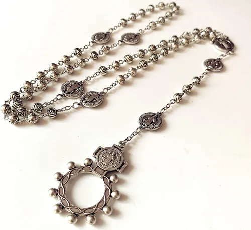 Vista 5 de elegantmedical Hecho a mano de cuentas de rosa católico San Benito Rosario Collar Cruz Caja de regalo Italia crucifijo, Zinc, No es una piedra