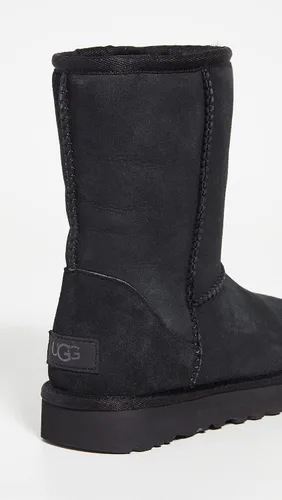 Vista 3 de UGG Botas clásicas de invierno para mujer.