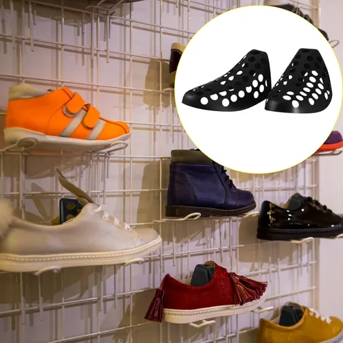 Vista 4 de 10 pares de árboles grandes de plástico para zapatos deportivos aireados para zapatos y botas, color negro