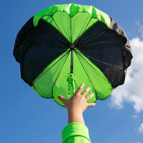 Vista 6 de Yeeeasy Juguetes de paracaídas sin enredos para niños, juego de vuelo al