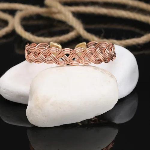 Vista 28 de Handmade Elegant Copper Bracelet for Women - Pure Copper Bracelet for Pain Relief and Stress Relief - Adjustable Entwisted Copper Bracelet to Fit