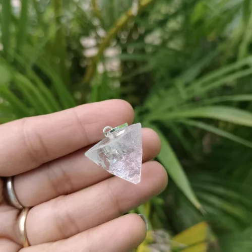 Vista 7 de Jet Apofilita - Colgante de punto de piedra preciosa curativa Reiki Chakra Equilibrio India Santo Energizado Aproximadamente 1 pulgada, Gema