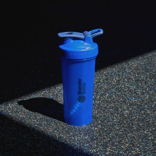 Vista 6 de BlenderBottle Classic V2 - Botella mezcladora perfecta para batidos de proteínas y preentrenamiento