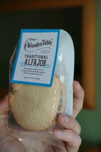 Vista 6 de Galleta tradicional Alfajor, Dulce de Leche, envuelta individualmente, caja de 10 alfajores