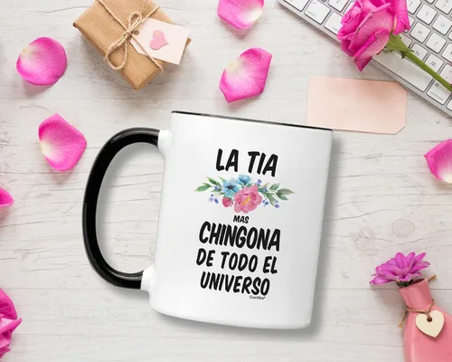 Vista 2 de Casitika Regalos para Tia. Taza de café La Tia Mas Chingona De Todo El Universo de 11 onzas. Taza de tía española. Regalos para cumpleaños.
