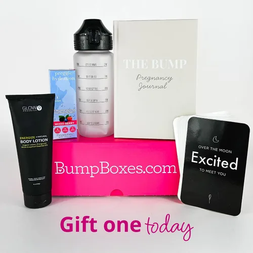 Vista 5 de Bump Boxes Regalos de embarazo para el primer trimestre para futuras mamás con botella de agua, diario, loción y tarjetas de hitos, regalo