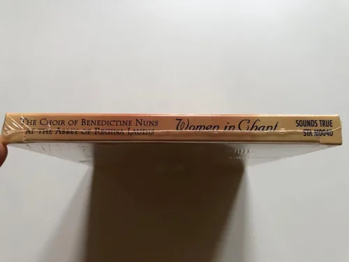 Vista 3 de Women in Chant: Gregorian Chants for the Festal Celebrations of the Virgin Martyrs and Our Lady of Sorrows