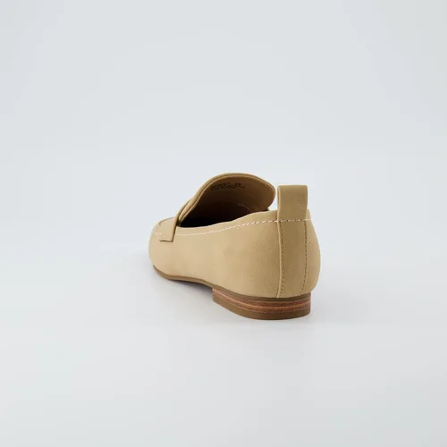 Vista 5 de CUSHIONAIRE Mocasín Gramercy sin cordones para mujer + espuma viscoelástica, anchos disponibles