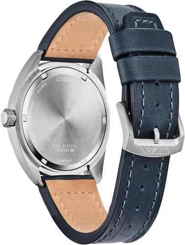 Vista 3 de Citizen Men's Eco-Drive Weekender Garrison Field Watch in Super Titanium