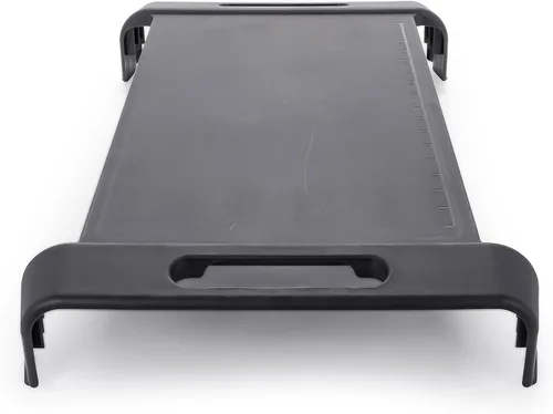 Vista 4 de Accesorio de tabla de cortar Camco para enfriadores Currituck de 30 cuartos - Convierta la tapa de su enfriador en un espacio de preparación