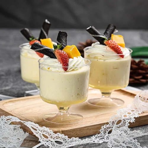 Vista 7 de Paquete de 100 tazas de postre de plástico transparente con cucharas, tazas de mousse de 2 onzas, tazas de parfait transparentes, tazas de postre