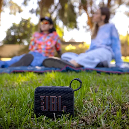 Vista 2 de JBL JBLGO4BLKAM-Z Go 4 - Bocina Bluetooth portátil, color negro (reacondicionado certificado)