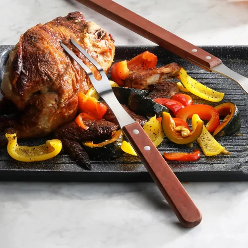 Vista 6 de New Star Foodservice Tenedor para barbacoa de grado comercial, mango de madera (13 pulgadas)