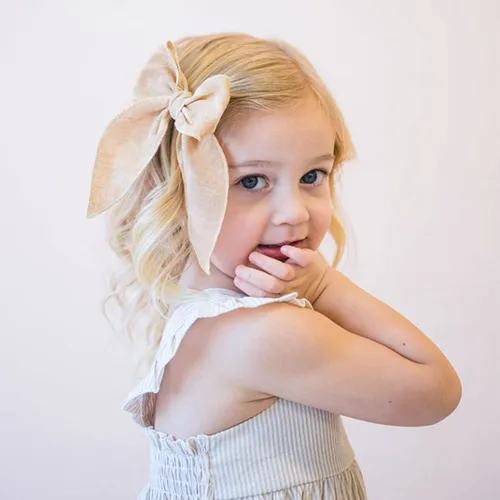 Vista 2 de Niceye Fable Lazos para el Cabello de Niñas de Algodón y Lino Pinzas de Cocodrilo para el Cabello para Niñas Pequeñas Niños Pequeños Accesorios