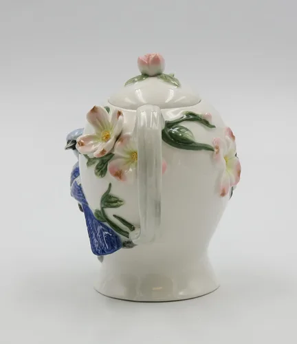 Vista 5 de Tetera de porcelana fina azul Jay Bird con diseño de flores de cornejo, 7 pulgadas de largo