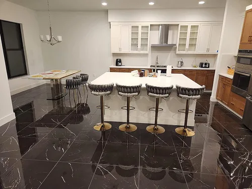 Vista 9 de Taburetes de bar modernos de terciopelo, juego de 3 taburetes de bar giratorios de 360°, altura de mostrador, taburetes de cocina para isla sillas