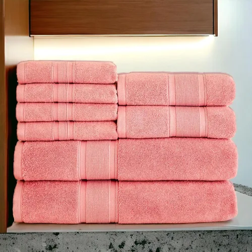 Vista 7 de Juego de toallas navideñas Luzia Color marfil Incluye 1 toalla de baño y 1 toalla de mano con diseños bordados y 2 toallas de baño lisas