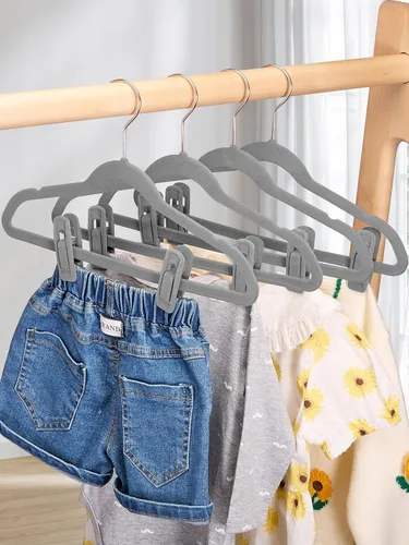 Vista 7 de COZYMOOD Paquete de 50 clips de terciopelo para colgar ropa de bebé