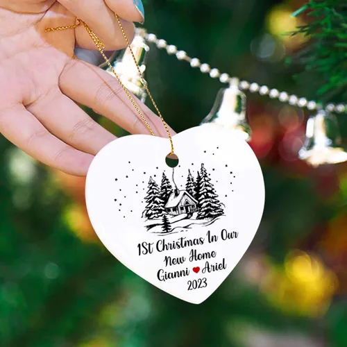 Vista 3 de Adorno de primera Navidad en nuestro nuevo hogar, adorno para el primer hogar 2025, decoración personalizada para colgar en el árbol de Navidad
