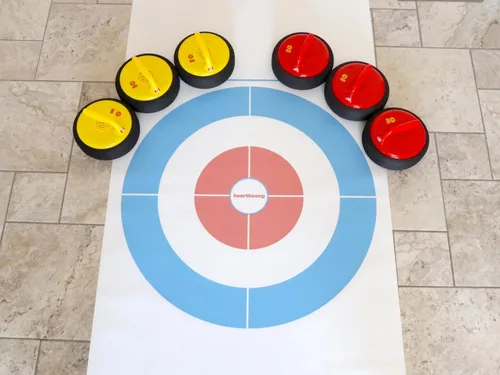 Vista 4 de HearthSong Curling Zone - Juego de rizadores flotantes con pilas para interiores - Divertido juego familiar para niños y adultos - 6 piedras rizadas