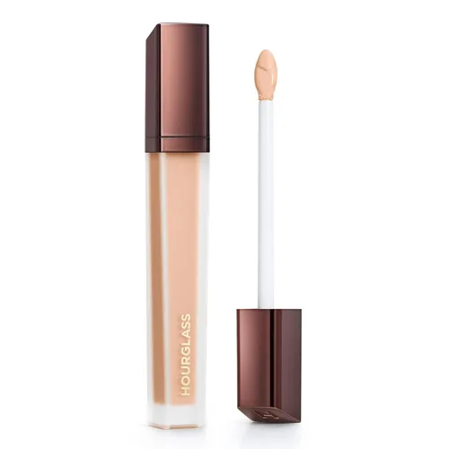 Vista 38 de Hourglass Corrector de aerógrafo Vanish. Corrector ligero e impermeable para un aspecto natural con aerógrafo