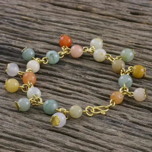 Vista 3 de NOVICA Pulsera de eslabones de cuarzo de jade chapada en oro hecha a mano de 18 quilates con cierre de gancho, latón multicolor, verde, piedra natal