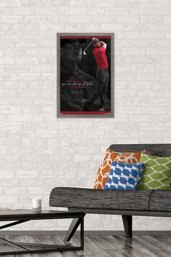 Vista 2 de Trends International Tiger Woods - Póster de pared con texto en inglés "Always Get Better", 14.725 x 22.375 pulgadas, versión enmarcada de madera