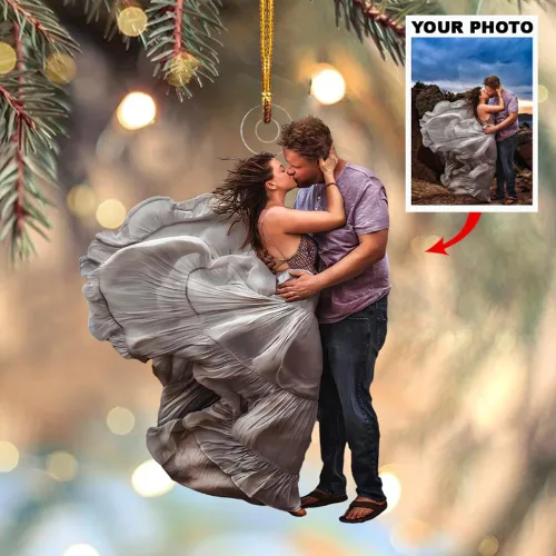 Vista 2 de Nazenti Adorno de Navidad personalizado para árbol de pareja, adornos de fotos, bonito diseño