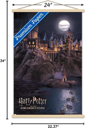 Vista 6 de Trends International Harry Potter y la piedra del hechicero - Póster de pared de Hogwarts por la noche, 22.37 x 34.00 pulgadas, impresión premium