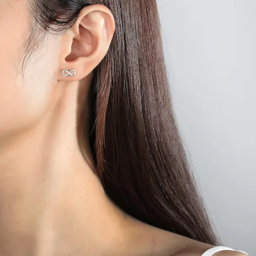Vista 2 de Lavishe Aretes de plata de ley 925 con diseño de infinito, no conocido