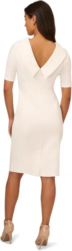 Vista 2 de Adrianna Papell Vaina de cuello redondo para mujer con espalda en V