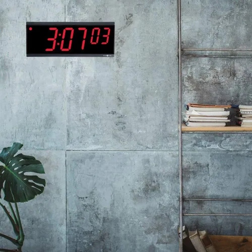 Vista 4 de Pyramid Time Systems Reloj digital independiente extra grande, pantalla LED roja de 4 pulgadas, 6 dígitos (hora, minutos, segundos), 110 V, cable