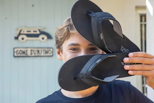 Vista 8 de Flojos Men's Ryan Sandal Negro