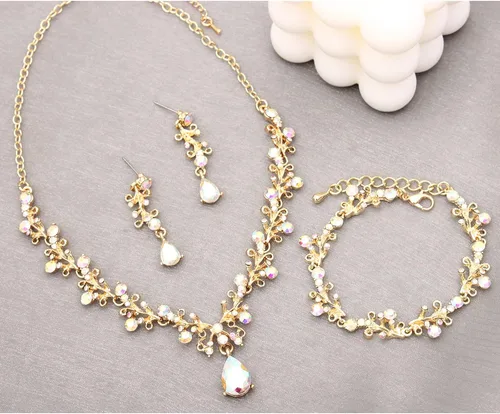 Vista 4 de Juego de 3 piezas de joyería de cristal austriaco para mujer, collar y aretes colgantes, pulsera de eslabones con chapado en oroplatinoarma, joyería