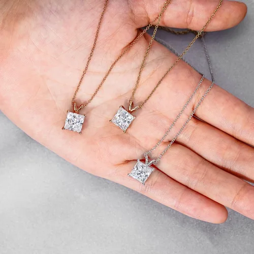 Vista 4 de Collar con colgante Swarovski de Zirconia, corte de princesa de plata fina bañada en oro o platino, 18", platino-bañado-plata, Platino