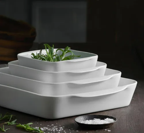 Vista 2 de Pillivuyt Panadero cuadrado de porcelana de 2 tazas, pequeño - 5-1/2 pulgadas