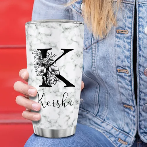 Vista 4 de Vaso de café de acero inoxidable personalizado con inicial y nombre, taza de café con monograma floral para niña, vaso de viaje de acero inoxidable