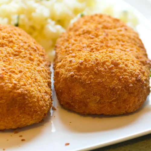 Vista 7 de Today Gourmet Foods of NC -Pechugas de pollo deshuesadas sin hueso Cordon Bleu de estilo casero sin cocer 12-7oz Porciones