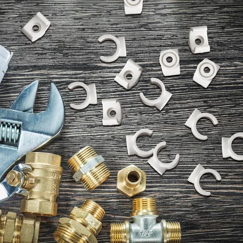 Vista 4 de Taiyin 2 Pieces 3/4 Inch Pex Clips Pipe Clamps Plastic Clamps 25 mm Water Pipe U Hook Pex Supports Plastic Socket to Fix Corresponding