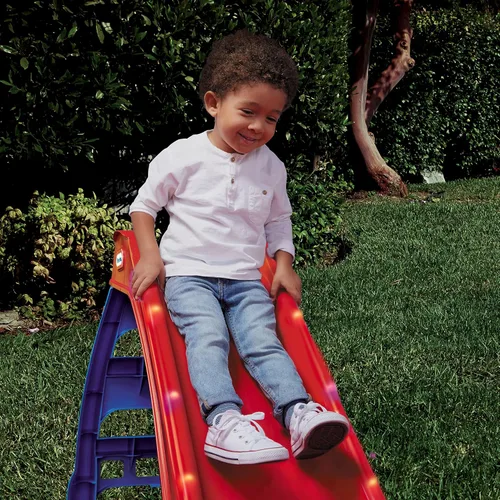 Vista 4 de Little Tikes – Primer tobogán iluminado para niños, interior/exterior, rojo