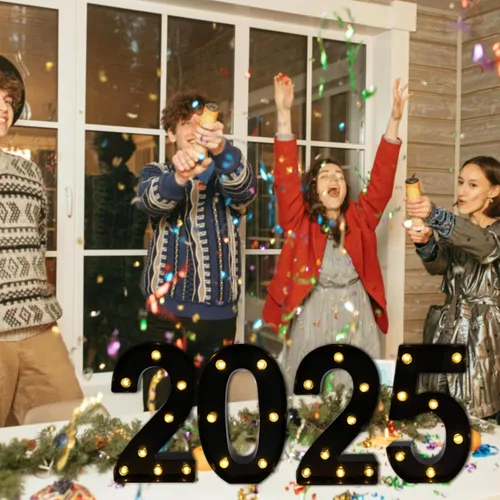 Vista 8 de Números de marquesina LED, números iluminados 2025 para fiestas, letras pequeñas iluminadas, número iluminado a pilas para cumpleaños o decoración