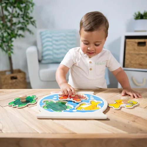 Vista 3 de melissa & doug pecera Jumbo perilla de madera Puzzle, Versión estándar, Multicolor