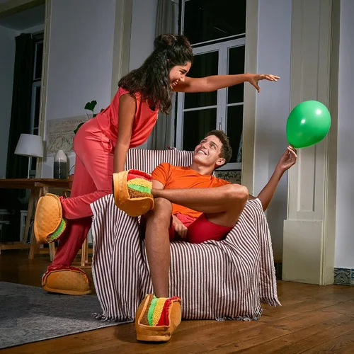 Vista 5 de Coddies Pantuflas de tacos Pantuflas divertidas unisex, novedosas y cómodas, regalo de broma hombres, mujeres y niños