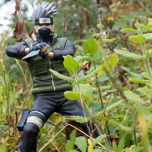 Vista 7 de ABYstyle Studio - Figura de Naruto Shippuden Kakashi
