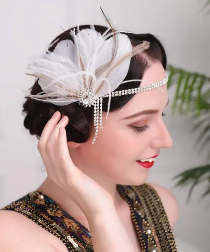 Vista 4 de Aimimier Diadema de plumas para novia de los años 20 con cadena de cabeza de cristal, borla de plumas blancas rugientes de los años 20, accesorios