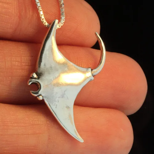 Vista 4 de Collar Manta Ray Colgante de Plata Ocean Stingray