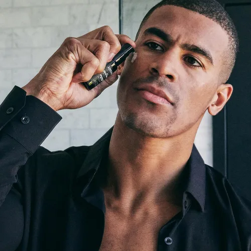 Vista 3 de Suero de Tratamiento para Ojeras Brickell Men's para Hombres, Gel de Ojos Natural y Orgánico para Reafirmar las Arrugas de los Hombres, Reducir