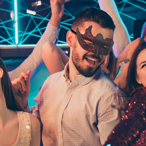 Vista 5 de SIQUK Juego de máscaras para parejas, máscara veneciana, máscara de plástico para disfraz de Halloween, máscara de Mardi Gras para mujeres y hombres